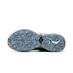 Nike LeBron 20 - Éléments Métalliques