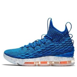 Nike LeBron 15 - Confort Performance Synergiques