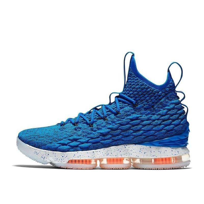 Nike LeBron 15 - Confort Performance Synergiques